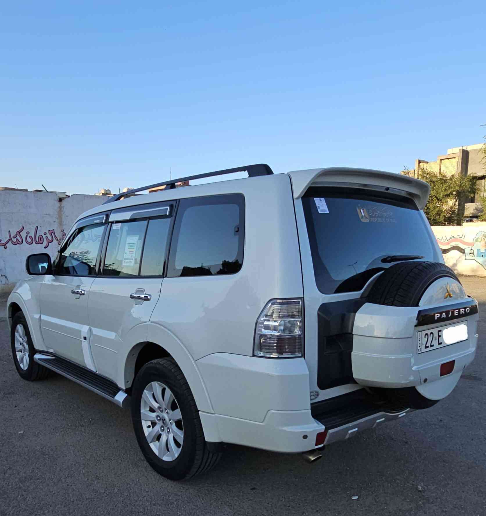 باجيرو 2011 كفالة عامة حبتور
لون ابيض صدفي
ماشية 87 الف كم جرس بال120 / سويجات 2
مواصفات سياره فول لفول 1/1 عله وضع شركه
سلاید 3 طكات (فتحة)/ 
12 ايرباك / 
دمام 12 سماعة(روكفورد) / 
حساسات خلفية / 
ABS/
مانع انزلاق/
 كروس سرعة / 
فور ويل 4X4 وضعيات / 
نضام النزول من المنحدرات/
 نضام lock للاكسل الخلفي اثناء التغريز/
كشنات جلد تحكم كهرباء كشنين و 7 راكب/
تبريد 3 قطع / 
زنون بلادي ليزري عدسة/
 زراك لايت / 
اوتو لايت / 
مراية تعتيم ذاتي (اوتو دم)/ 
كامره دواره خلفيه / 
اشاير بالمري / 
مري شفط / 
نضام ترحيب / 
ثلاجة بالجكمجة / 
3 جهات تحكم ستيرن / 
حاكية بلوتوث /
6 قراص سيدي /
منفذ USB /
اوكس/
دبل كير عادي اوتماتيك 5 نمر 
حجم لمحرك 3800/V6 كفالة برغي ما مفتوح بيها
حجم لويل كب 18 وتخم تاير جديد توني شاده
سياره رقم أربيل دولي جديد باسمي وتحويل مباشر
ملاحضة سياره مسوي طسته وشرط طسه مال لاندكروز ومسويله دامه من كلشي ومابيه اي نقص
سياره مكفوله من البارد ول صبغ ول تبديل
وين مي عجبك افحص اي ابو سونر وبيه سونر

عنوان سياره :_  بغداد رصافه
رقم لهاتف.    📞  ***********
