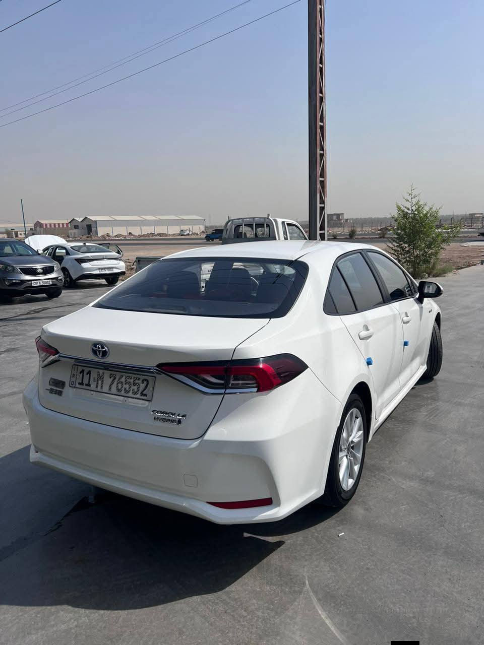 السلام عليكم ورحمة الله وبركاته
للبيع كورلا هايبرد 2023 رقم بغداد الجديد باسم المشتري 
      فول المواصفات
محرك 1800 مع محرك كهربائي
        فتحة سقف / دخول ذكي بصمة تشغيل وابواب وصندوك
داخل جلد احمر  / شاشة وكاميرا
لد امامي خلفي جام كله اوتو
لايت اوتو تبريد لمس / تبريد قطعتين
درايف مود 3 وضعيات / ايفي مود
هاند بريك  بصمة اوتو هولد
10 ايرباك. رادار امامي / كروس سرعه تفاعلي
نظام منع الخروج من المسار ومانع اصطدام
تحكمات ستيرن . شاشة اعطال. اوامر صوتية
مكفوله كفاااله عامه من الدعامية للدعاميه 
ماشيه/ 72000k قابلة للزيادة
 المكان : بغداد 
السعر : خاص
الاستفسار: الاتصال بالرقم
الرقم : ***********
***********
