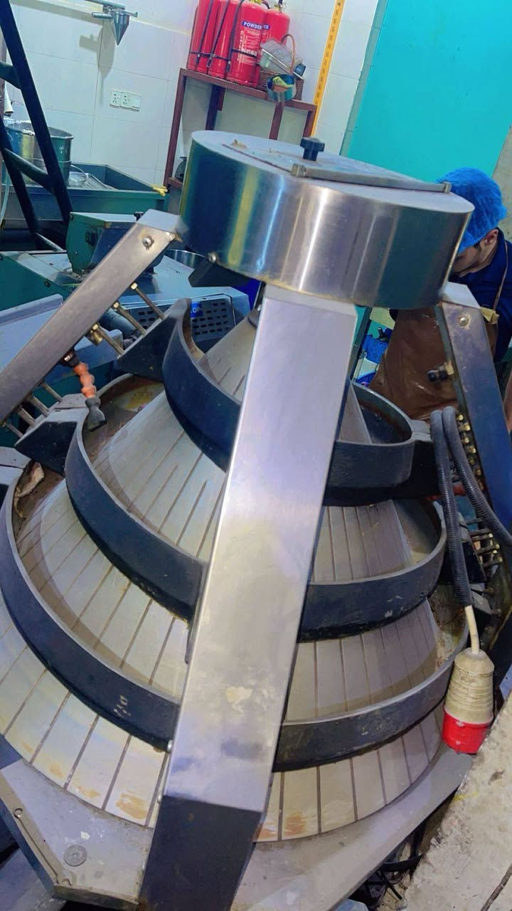 معدات مطعم مطبخ استعمال قليل سعر دفترين ونص


**إذا كنت صاحب هذا الإعلان وتريد حذفه لأي سبب، رجاءا أرسل رسالة إلى الدعم الفني**