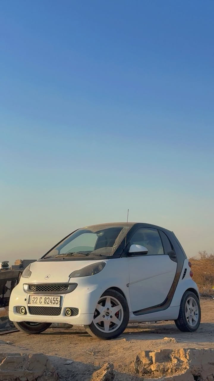 السلام عليكم 
سمارت للبيع موديل 2012 فول بانوراما كلش نضيفه وماناقصها شي سعر 70 وبي مجال مكانها البصره 
***********
