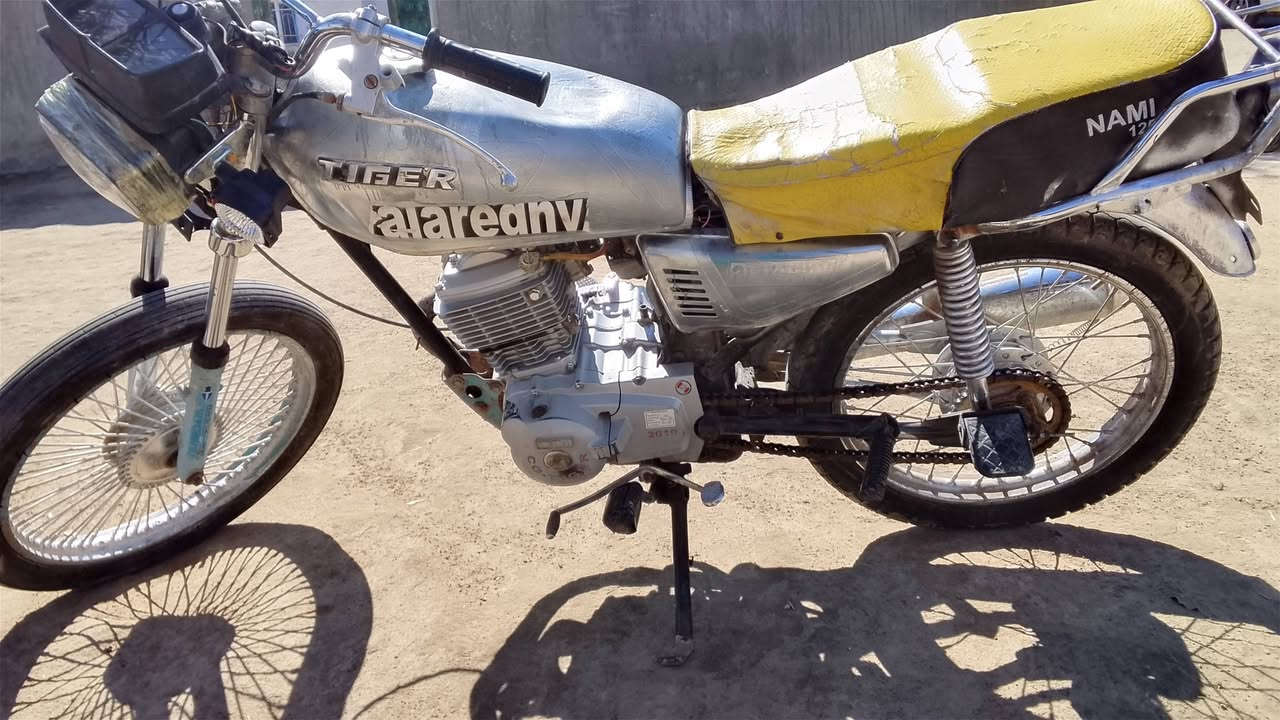 سلام عليكم دراجه لبيع ارشه كلك مكفوله كفاله عامه مكينه برغي ما مفتوح مكان السماوه  الوراكاء السعر 280. وبيه مجال الاستفسار ***********
