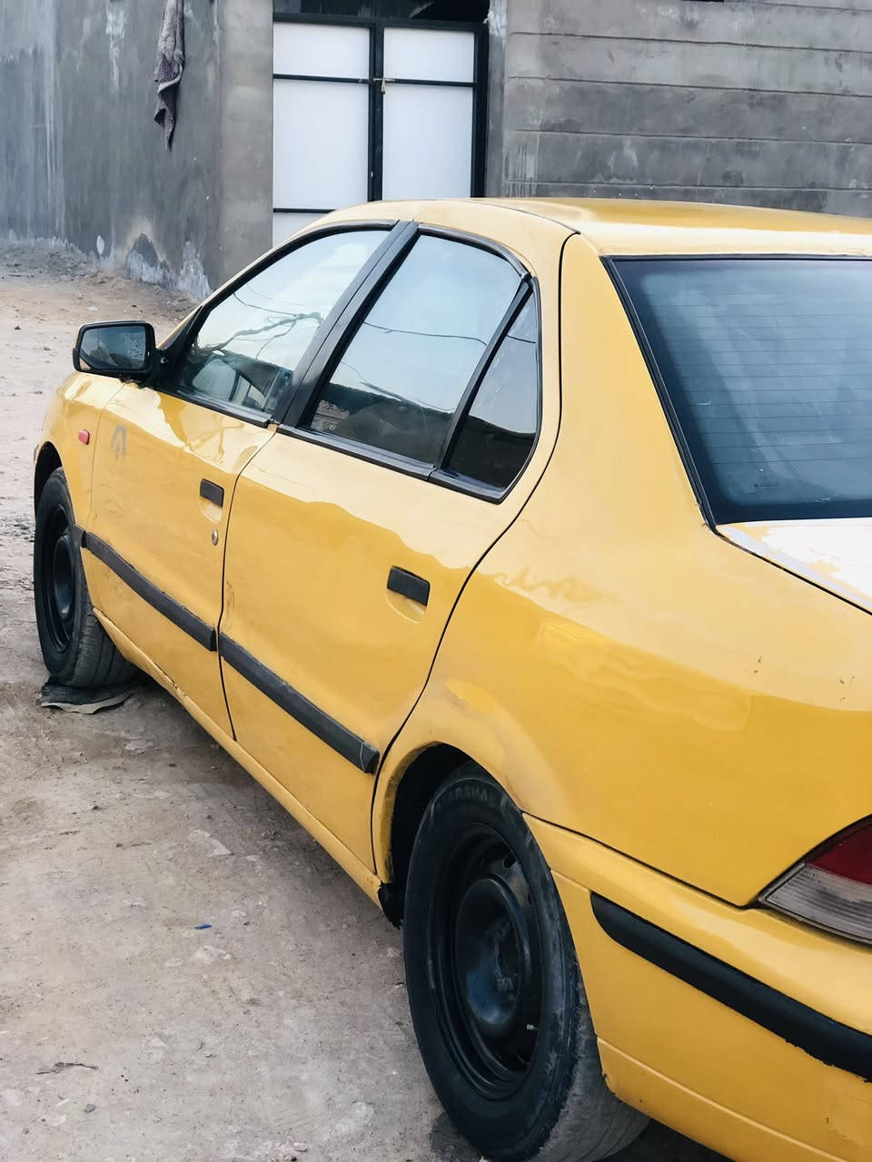 سلام عليكم سمند مديل٢٠١٠ رقم بغداد مكفوله من الضربه  مصفره هيئه/ وغرامات عليه ٥٠ الف مداور ثاني يوم / السعر ٢٧ وبيه مجال بصيط 
الاستفسار ***********
