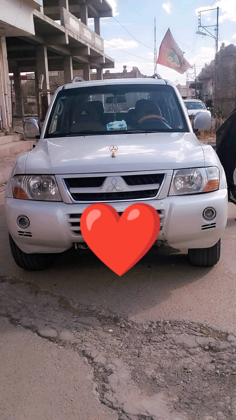 باجيرو 2007 فول 
تحول مباشر 
سياره 7 راكب 
رقم انكليزي جديد 
تبريد 3 قطع 
تخم تايرات جديد 
فور ويل شغال 
كير ومحرك وشرط كهربائية كامله 
مسجل شاشه
دمام خلفي 
قفل مركزي
كروب 5 
حداديه جاهزه 
اي نقص مابيه 
مكفوله من دعاميه لل دعاميه 
مكان كركوك حي الواسطي دور سكك
السعر 92 بيه مجال بسيط

***********ارقم 
