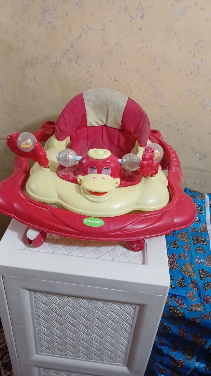 سلام عليكم للبيع بيها كسر بسيط اخذتها 55 نهايتها 25
عندي حجله اطفال نهايتها 10
مكاني حريه الدور


**إذا كنت صاحب هذا الإعلان وتريد حذفه لأي سبب، رجاءا أرسل رسالة إلى الدعم الفني**