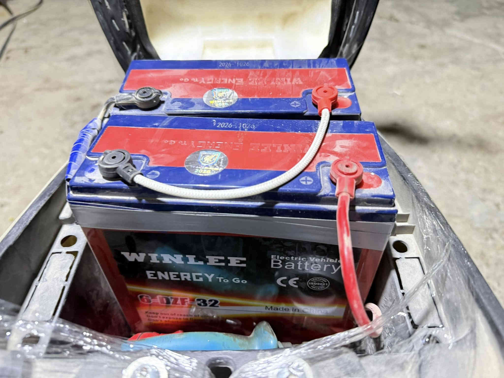 دراجة R9 للبيع البصرة (خور الزبير) ٥ باتري ٣٢A جدد قبل اسبوع شادهن اصلي مو تجاري اليفتهم بيهن راح يعرف والباقي شوفة عينك السعر (٤٥٠) بيهه مجال بسيط الرقم: ***********
