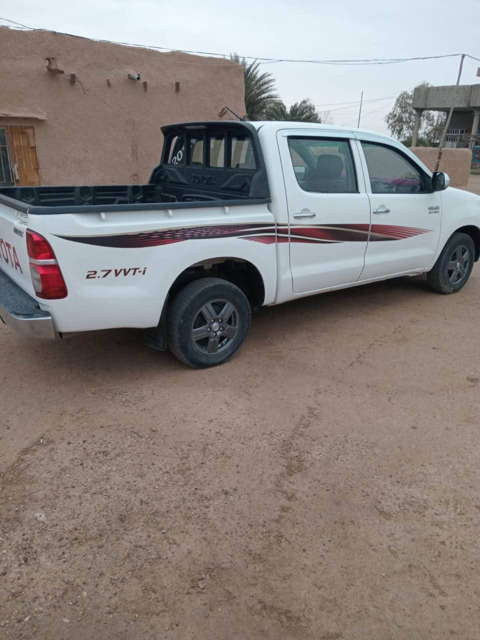 تيوتا 2012سيارة نضيفة مابيهة قطرة صبغ ماشية 226كم
 رقم سليمانية بأسمي سنوية ل2028 قفلهة 185بس الشراي يتصل ‭0771 963 1879‬ كركوك, العراق
