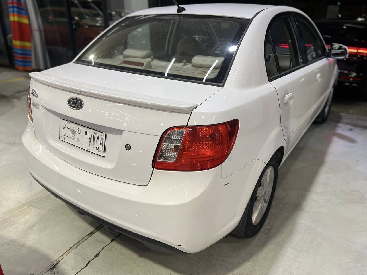 ريو ٢٠١٢  رقم بغداد مكينه ١٦٠٠ جديده  ماشية ٤٨ الف كفاله عامه من الظربه وصبغ والبارد تخم تاير جديد 
السعر ٩٧
*********** 
بغداد حي القادسيه
السعر ١١٨
