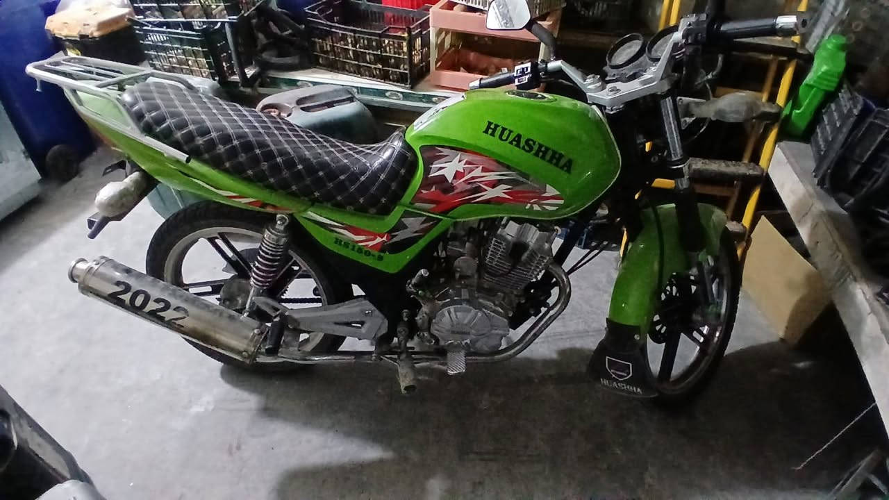 ماطور هيوشه موديل 2022
جديد كما  موضح بالصوره أوراق كمرك ومنفيس محرك بلاد كلشي شغال ماناقصه برغي ***********
