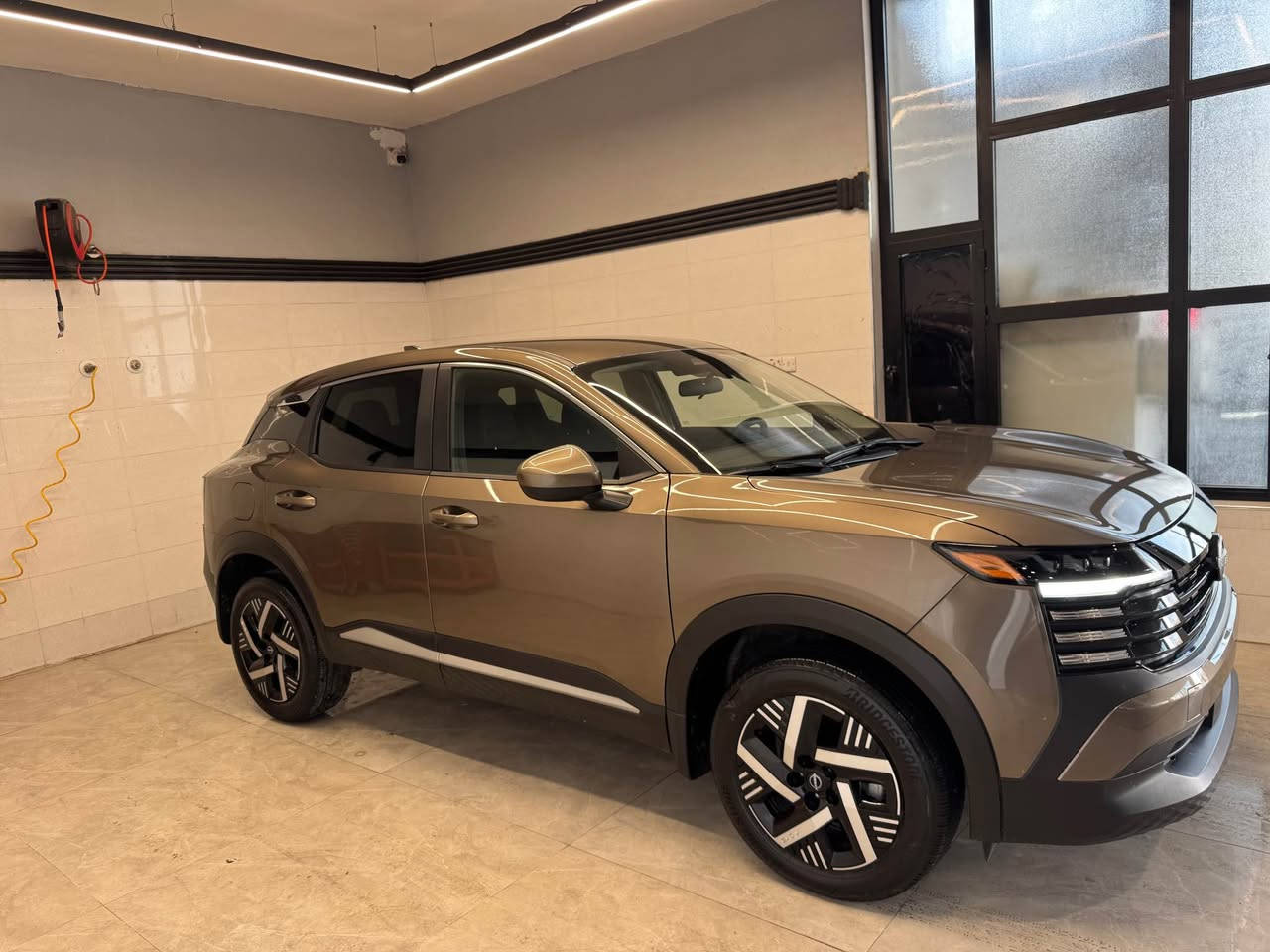 NISSAN KICKS 2.0L I-4 DOHC, 2025
رقم کاتی 
رۆشتنی ٤ هەزار 
بێ بۆیاخ 
بێ ارباگ 
سعری ١٧٥ ورقر 
شوێن سەیارە هەولێر 
***********
……..
Nissan kicks 2025 2.0 V4 2025 
رقم کاتی 
ماشی ٤ الف 
بدون صبغ 
بدون ارباگ 
سعر 175 ورقە 
مکان سیارە اربیل 
*********** أربيل, العراق
