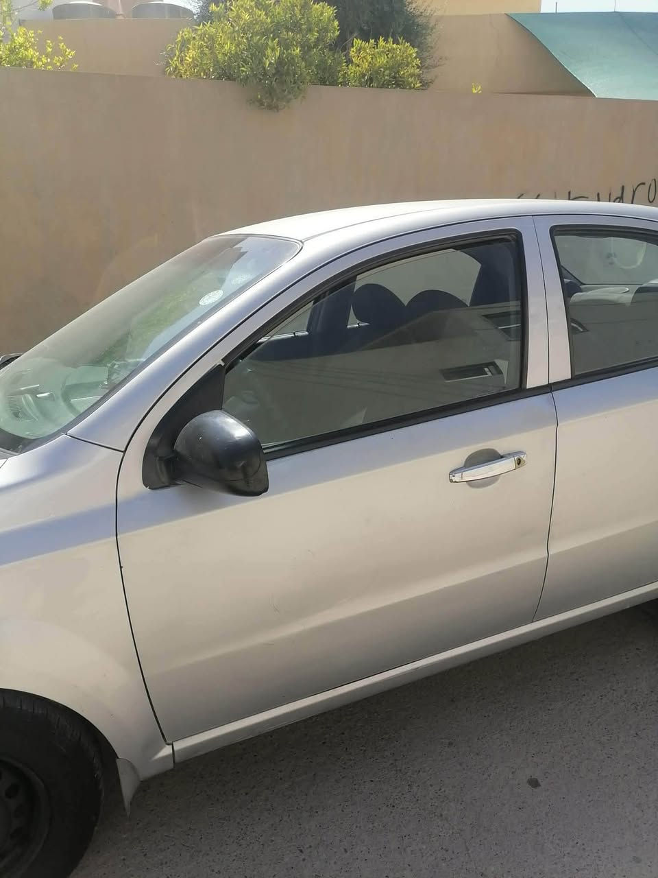 افيو ٢٠٠٧
گێڕ عادي 
گێڕ ، محرك ، تبريد. شرط
بيها قطعة واحد صبغ و ضربة خفيفة من باب الخلفي 
موجود بالصورة 
تحويل و  وكالة شرط 
دفتر بانزين موجود 

***********
***********
سعر 54 و مجال
