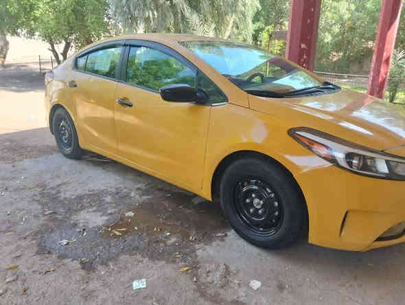 سلام عليكم كيه فورتي موديل ٢٠١٧ رقم بغداد تحول مباشر   السياره جاهزه من كلشي  بالسونار بل منشور  السعر ١١٧ وبيها مجال الاتصال  على هاذ الرقم ***********
