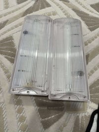 لايت شحن • يشتغل بعد انطفاء • ٢ قطع