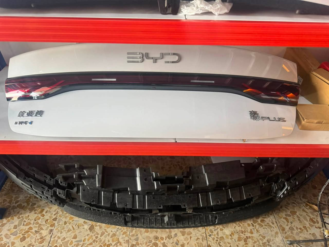 قطع غيار سيارات BYD التفصيخ الزيرو
شرط سونار فتح من سيارات 

متوفر بنيد ودعاميه وصندوق 
QIN PLUS - seal 05

شركة القمـة الصينية 🇨🇳
شارع فلسطين نادي تركمان مقابل دائرة كهرباء 
***********
***********
