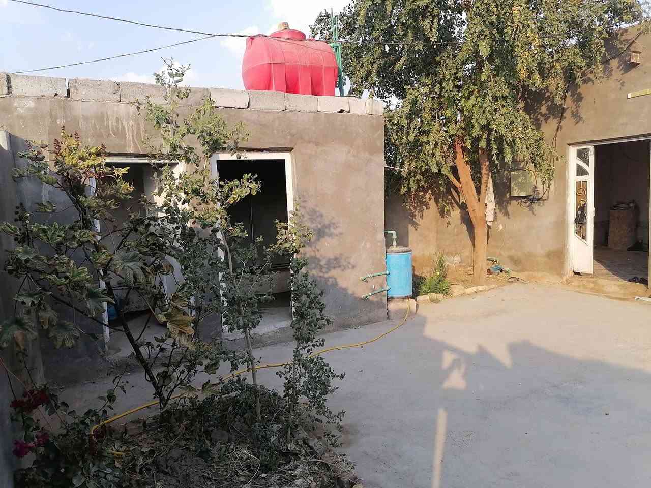 دار سكن زراعي سند ٢٥
المساحة ١٨٥ متر
الشارع ١٢ متر
الموقع الديوانية خلف حي الصدر الرابع قرب سيد عبدالله قريب على شوارع التبليط
البناء الاساس طابوق والباقي بلوك
استقبال
وغرف نوم عدد ٢
وصاله
وصحيات
ماء وكهرباء وخدمات متوفره
السعر ٢٥ مع مجال بسيط
مرقم من قبل البلدية
للاستفسار أكثر مراجعة مكتب التوكل للعقار الكائن في حي العسكري شارع ٣٠ او الاتصال والمراسلة على الواتساب على الرقم ***********
@إشارة
