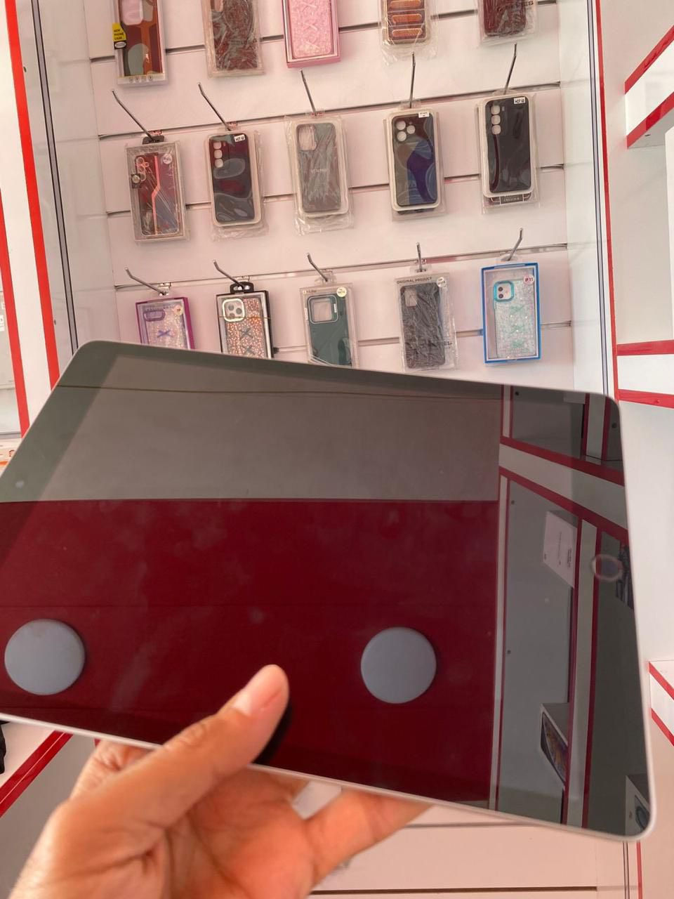 ايباد 9
ذاكره 64
جهاز نضيف مستعمل للدراسه
الملحقات كارتون 
بطارية 90 
النضافه100 
العنوان شارع 60مجاور مول الحاره
مكتب حسن فون
التصال***********
