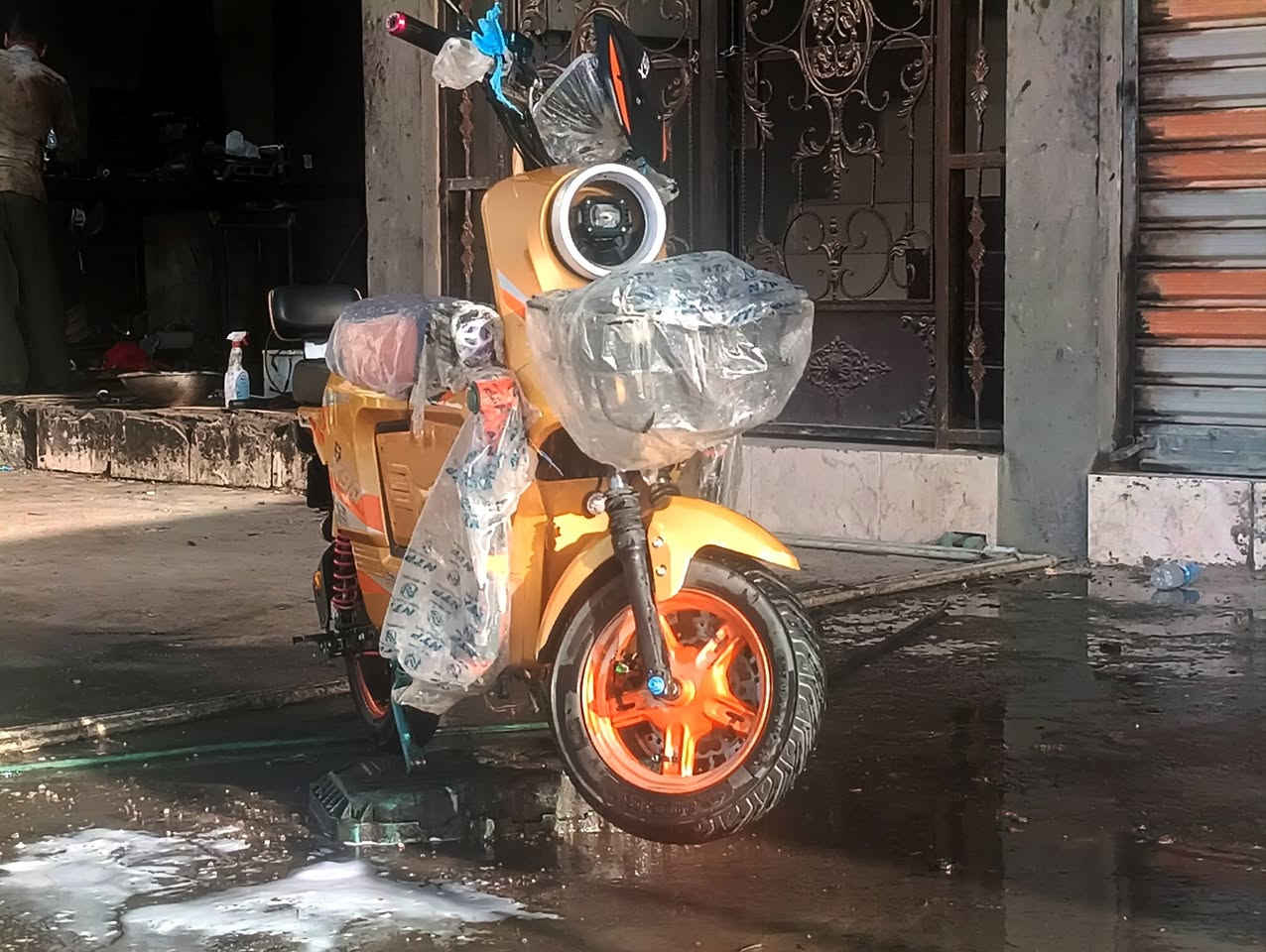 للبیع باسکیل شحن ئکس ۹۰۰ تایە جدید بتاریات جدید کل شرت
۰۷٥۱٥۷۳۰۰٥٤
