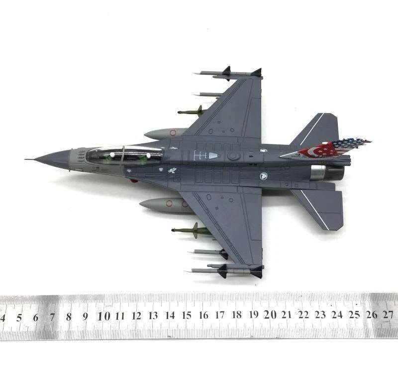 للبيع مجسم معدني لطائرة مقاتلة من طراز F-16D Fighting Falcon بمقياس 1/72.
نوع المجسم: طائرة محاكية مصنوعة من خليط معدني (Diecast).

التفاصيل الفنية: يتميز المجسم بتصميم "425th Fighter Squadron" الخاص بسلاح الجو السنغافوري.

الملحقات: يأتي المنتج مع حامل عرض معدني قابل للتركيب.


**إذا كنت صاحب هذا الإعلان وتريد حذفه لأي سبب، رجاءا أرسل رسالة إلى الدعم الفني**
