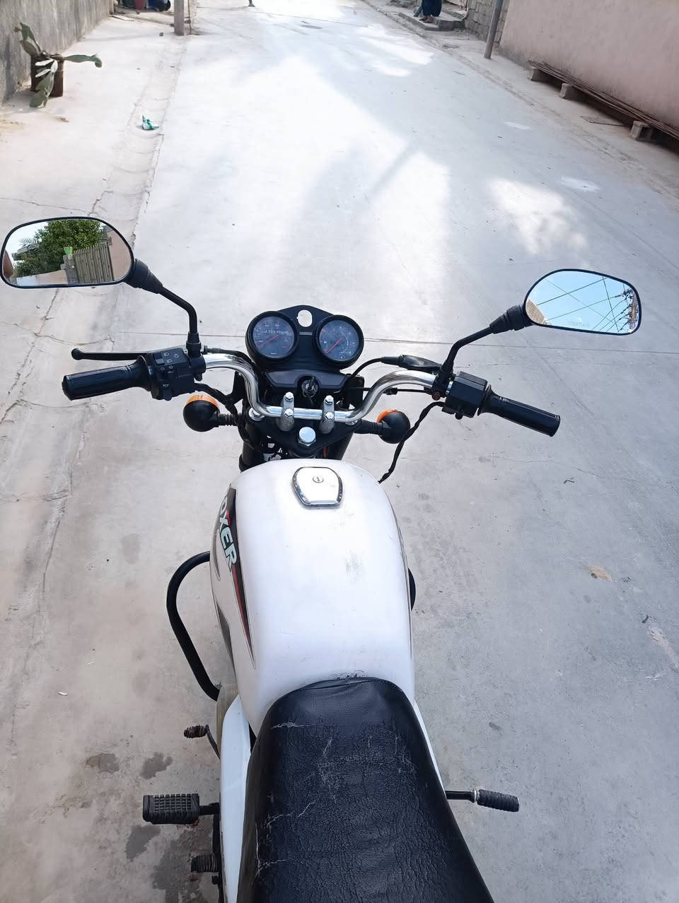 اسلام عليكم
بوكسر للبيع نضيف كلش موديل 2021 محرك خير من الله اوراق كاملة أصولية مكاني ديالى الخالص شراي تدلل تواصل ***********
