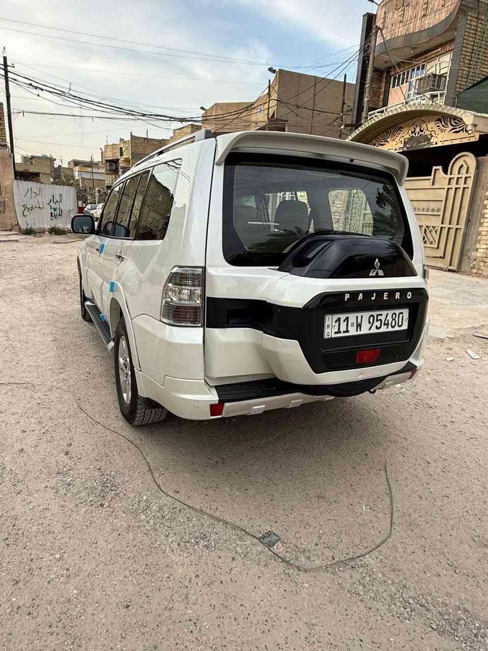 سلام عليكم ورحمة وبركاته
باجيرو. موديل 2015 حبتور فول واحد على واحد  
ومكفوله كفاله عامه ماعده طخه بسيطه بل جاملغ امامي 

صدر امامي خلفي جديد 
تخم تاير جديد 
مكينه 3500 خير من الله 

سياره بسمي. تحويل مباشر رقم دولي 

سياره جاهزه وخير من الله مال جناي 

سعر 165وبيه مجال حك الجيه انشالله 

عنوان بغداد 

رقم الهاتف ***********
