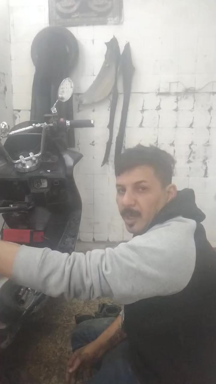 ورشة الخوين لتصليح الدراجات الناريه العنوان مشتل قرب الجسر الجديد ***********
تجفيت ماكس ٦٠ الف ماجسة فورزة بوكسر ايراني تكتك ١٠٠ الف ضمان شهر   جميع الكهربايات  وتحوير العقول
