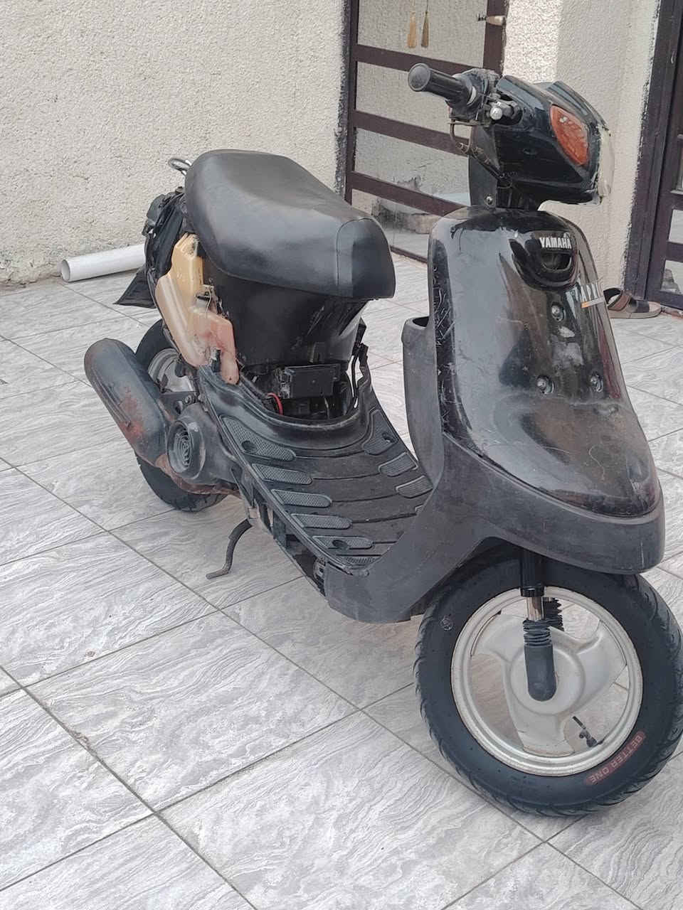 السلام علیکم دراجه للبيع ٦٠ دراجه تشتغل سلف هندر نقص باتري دراجه شلعه مكان بياع حي لعامل  سعر 150
***********
