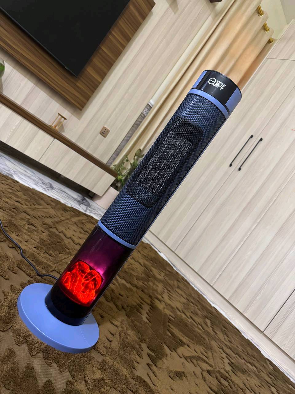 الموسم الشتاء يمنه يختلف 😘💯 صوبة الڤان العمودي المنظر 3 في 1
شنو 3 في 1 
يعني تصير هيتر حار و تصير مروحة باردة 
تجي قوة الفان 3 درجات 

المواصفات :-
القدرة 2000 واط 
منظر جمر واقعي 
دوران 180 درجة
ارتفاع 80 cm
سيفتي حماية حساس 
الفان 3 سرع يجي 
مشبك حديد اصلي 
متانة وجودة جداً عالية

السعر الكم 27 الف 
خدمة التوصيل لجميع محافظات العراق ٤ الاف 👍