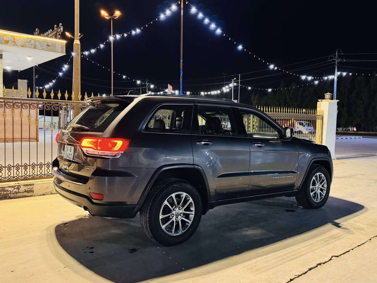 السلام عليكم
للبيع جيب لمتدد 2015 فول مواصفات
معروفه مواصفات المتدد مايحتاج اذكرها
مكينه كير كفاله تخم تاير جديد السياره برغي ما بيها نقص
حادثها جاملغ وبنيد بدون دواخل
رقم :بابل
السعر: 180  وبيها مجال حق الجيه 
العنوان: بابل
رقم الهاتف ***********
