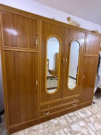 غرفه نوم صاج عراقي كنتور 4 ابواب مع ميز تواليت مع جربايه نفرين وكومديا...