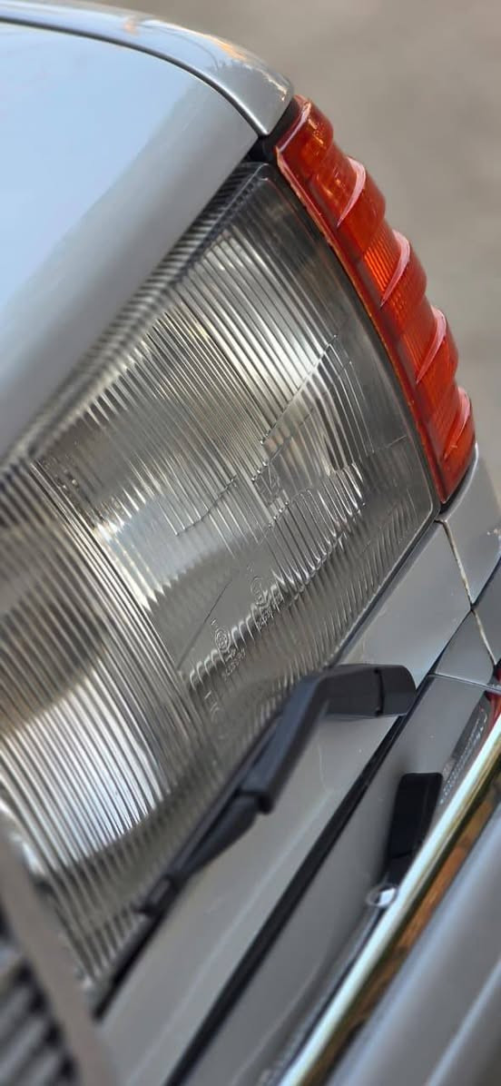 موديل 1981 
حجم 280se 
وارد الماني استيراد خاص
فول مواصفات لايتات يصعد ينزل 
سلايد جام اوتماتيك
كلين تايتل مكفوله سيارة 
بيها فقط كلير سكن المانيا 
ماشيه ٧٧ الف كيلومتر حقيقي
حتى الجامه الاماميه شركه بلاديه مارسدس مختومه
وسيدي جنجر
٦ اقراص
رقم شمالي دهوك 
سعرها ١٤٥$ بغداد, العراق


**إذا كنت صاحب هذا الإعلان وتريد حذفه لأي سبب، رجاءا أرسل رسالة إلى الدعم الفني**