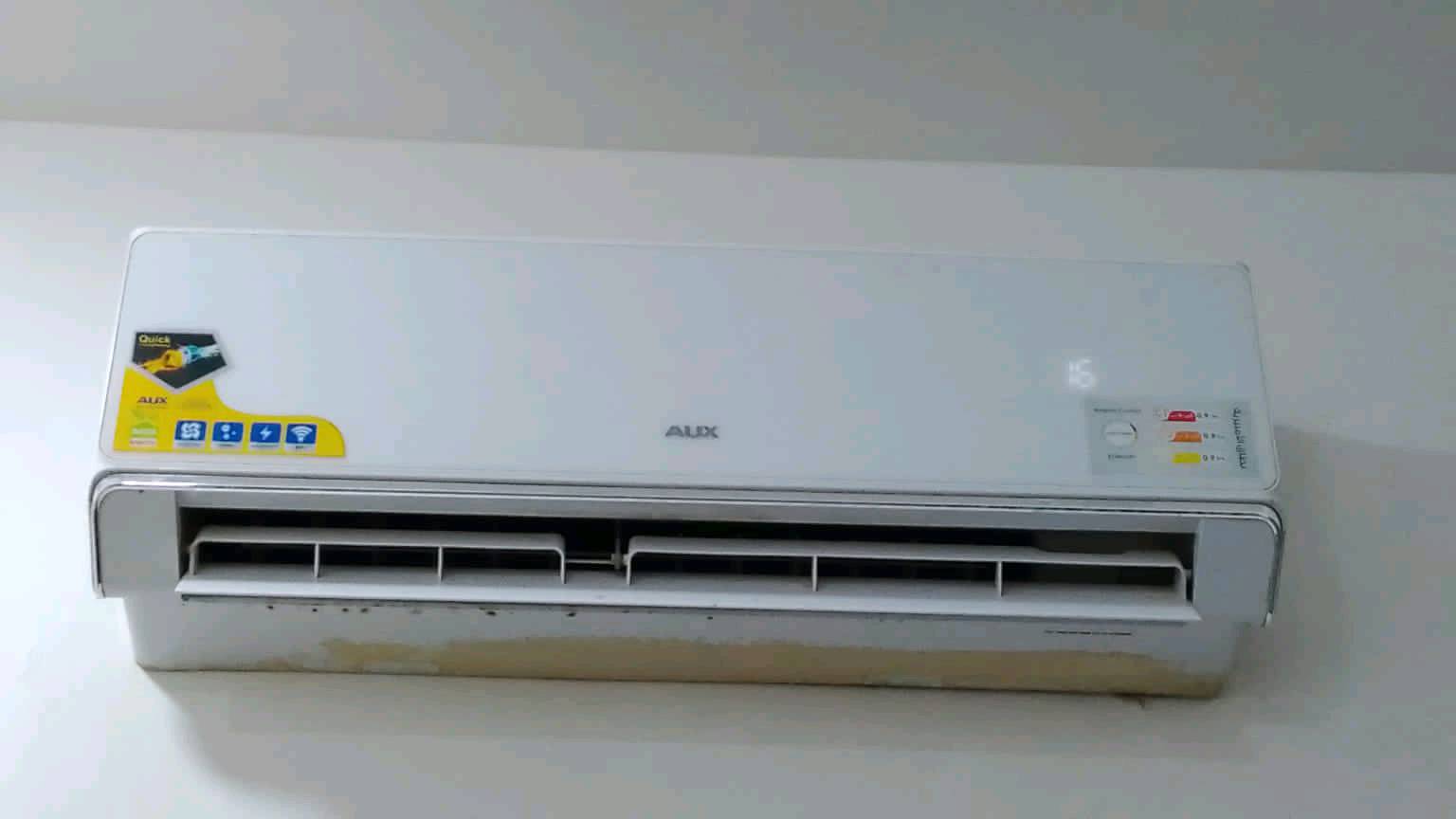 سبلت AUX واحد طن انفينتر حالة حال الجديد مكفول بس حاليا منقص شي بسيط غاز سبب من نقلتة ما حبسو داخلة ب375 بي مجال مكاني قرب الطالبية ***********