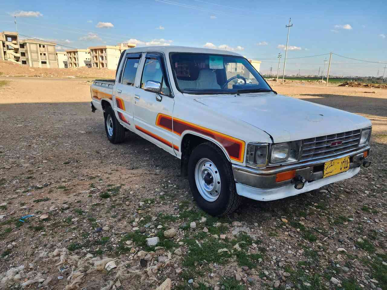 تؤيتا مؤديل ١٩٨٨ ئارم بلاستيك مه كينه 3y ٦كير كيرو مه كينه و ئه كسلو شا نسى به شه رت سه يا ره به شه رتى ئارمو ئه وه ليات  ده عمو لئ دراوى قورسى نيه 4تاى لؤكى له زيره كا ره بى مه زبوته سه يا كه  هه تا بلى تو ندو تؤ له و ما لى دؤ سته سعرى ٢٥كه لا شوين جه مجه ما ل  
***********
***********
