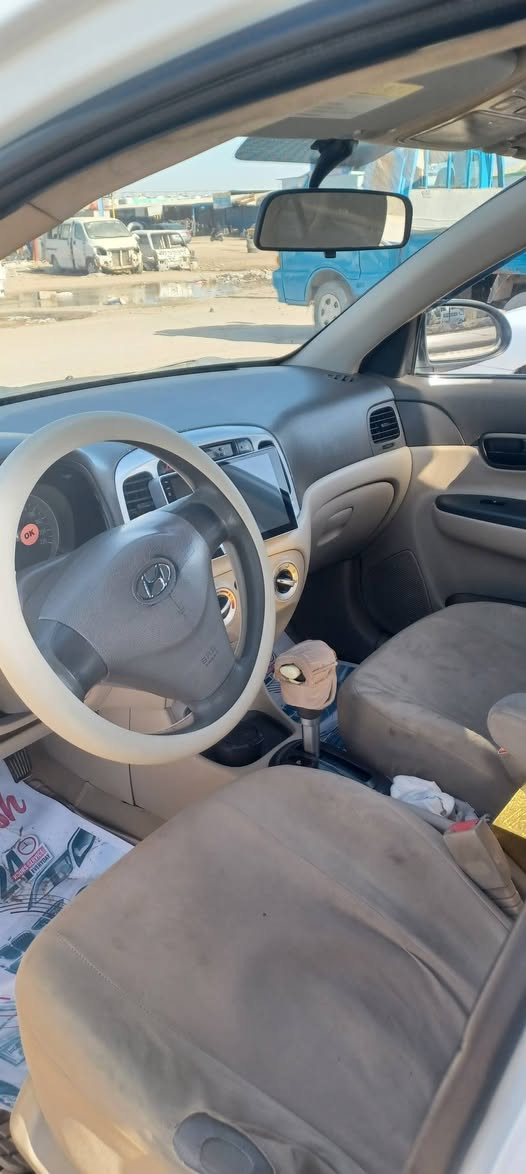 السلام عليكم اكسنت م.  2008 خليجي محرك كير تخم تاير باتري جديد سنويه جديده سياره خير من الله  السعر 88 وبيه مجال ***********
***********
