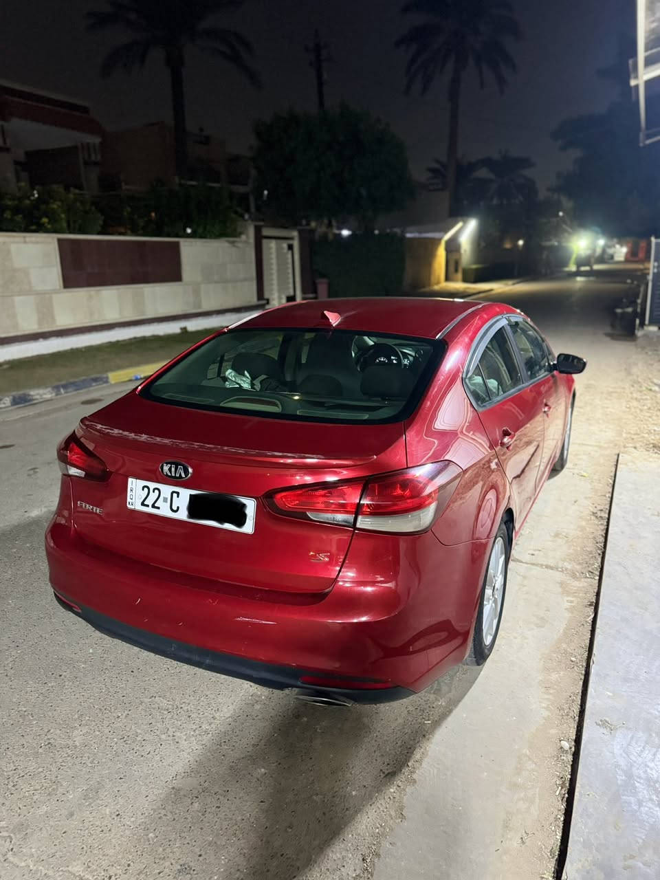 السلام عليكم

للبيع فورتي ٢٠١٧ وارد امريكي بدون قطرة صبغ فقط تبديل بنيد كفالة عامة لا لغود ولا شواصي
السيارة ليبل واحد مكينة 2000دوش وكير AT
مواصفاتها: 
تحكم ستيرن اربع جهات شاشة اعطال ٣ أنظمة قيادة
رادارات شاشة حجم كبير بلادي كامرة بلادية مانع انزلاق 
وبعد مواصفاتها المعروفه ال S

السيارة احلى من الصور بهواي ومناقصها برغي والسيارة  $120 وبيها مجال حك الجية فقط 
رقم اربيل باسمي تحويل او وكاله ثاني يوم 

مكاني بغداد البلديات 
هاتف: ***********
