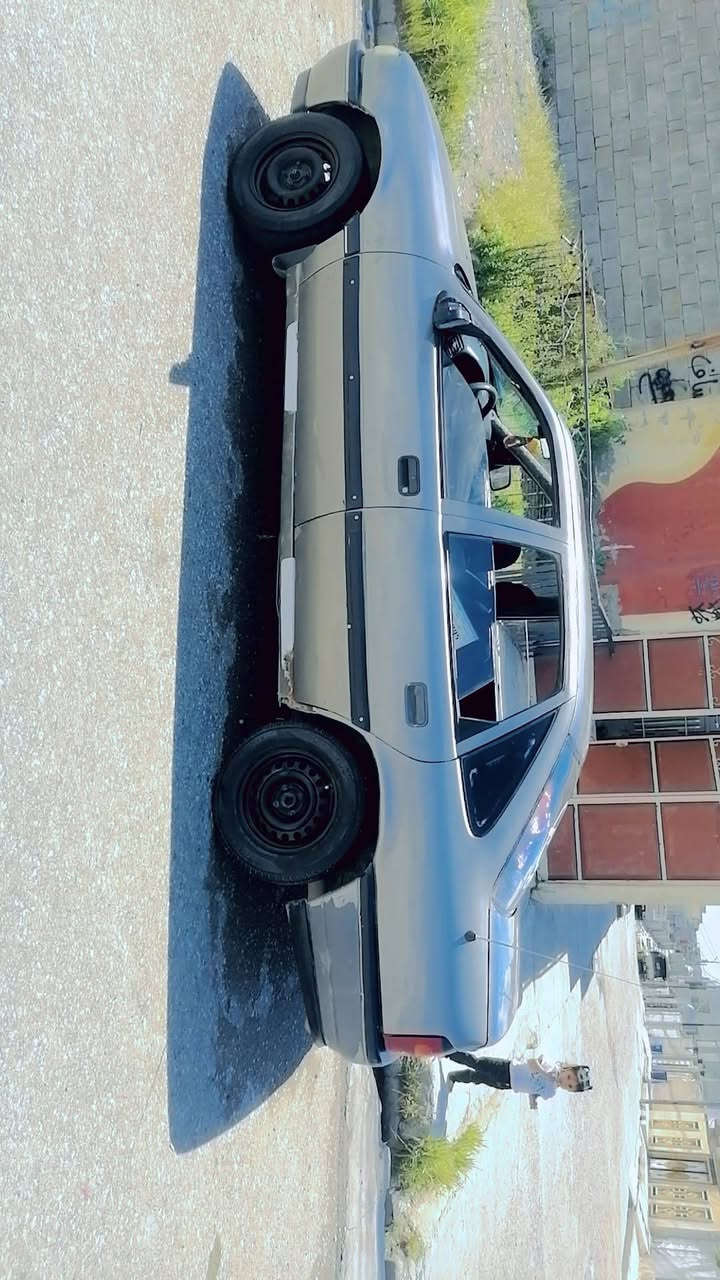 فكتره موديل 1991 عليها غرامه 221
صحبها شرعي موجود شرط التحويل  
سياره جاهزها سياره نضيفها مال جناي الستفسار سنويتها وجها حجم 18
علئ الرغم وتساب ***********
