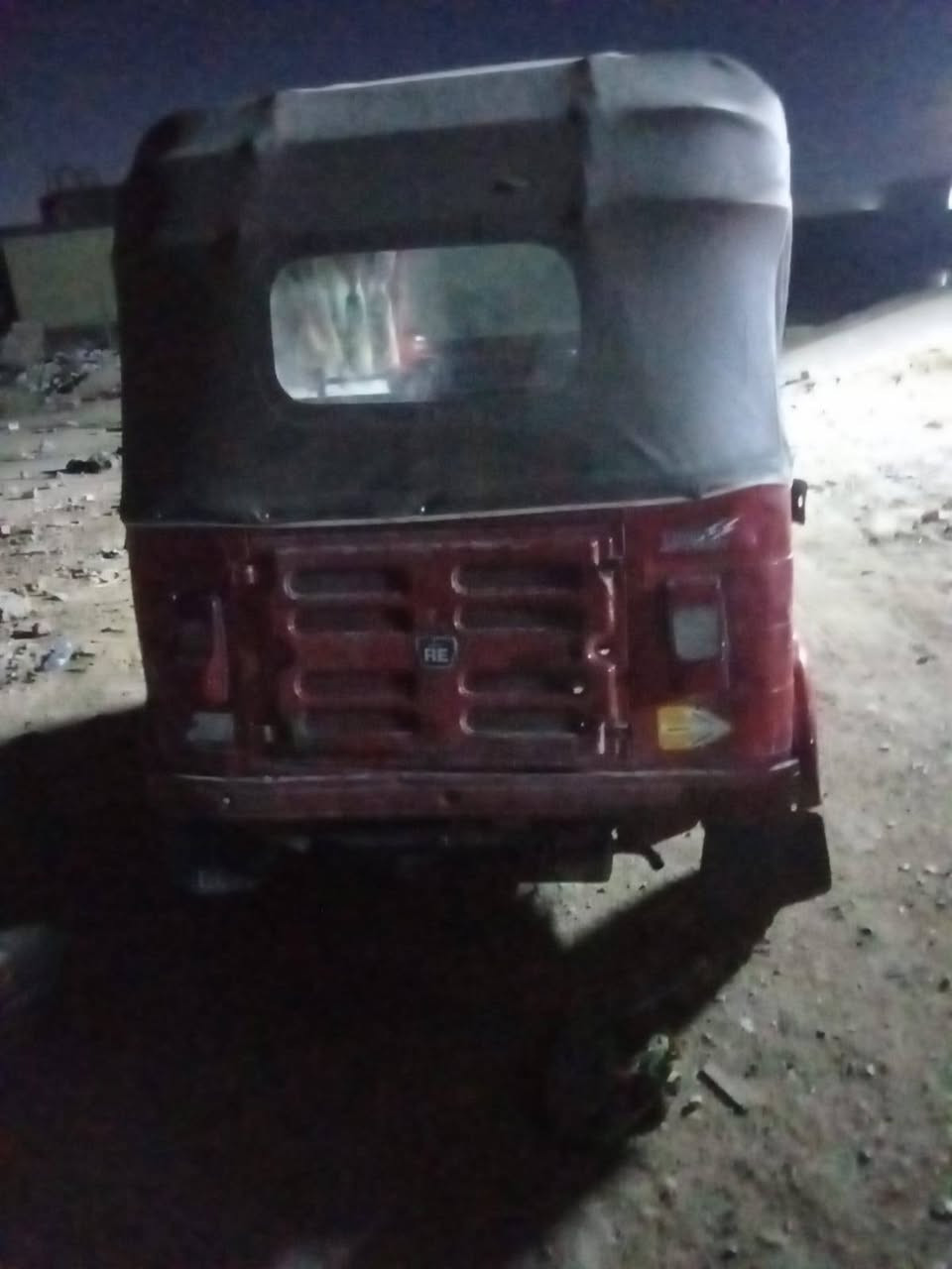 السلام عليكم تكتك موديل ١٨ بدون أوراق تكتك جاهزه مابيه نقص خير من الله  اتكفل رقم شاصي فقط وحلال وحرام من السرقه  والباقي كوم حديد  عارضه ٣٥٠٠ وبيه مجال قليل الشراي يتصل هاذه رقمي *********** مكاني حي البتول الولدايه
