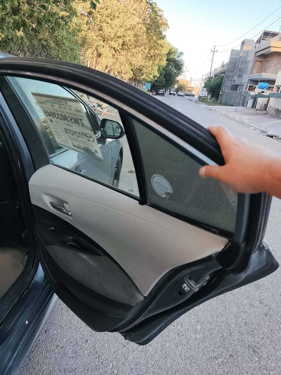 كورلا 2020 LE جاملغ و بنيد بدون اي داخل حادثها كدامك رقم بغداد ب اسمي كامله من كلشي السعر 129 و بيها مجال مكاني ديالى ***********
