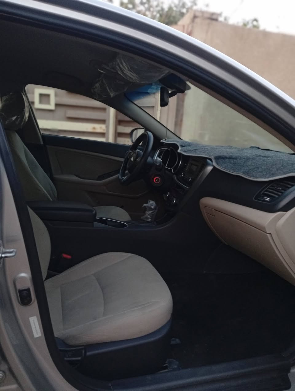 السلام عليكم
اوبتما 15
وارد امريكي 
حادث دعاميه فقط 
تحكم ستيرن 
اشاير بالمري
كشن كهربائي + مخمل
تبريد ❄️+تدفئه 
داخل بيجي +اسود
محرك 2400
محرك +كير مكفول 
رقم كربلاء 
مكان كربلاء 
رقم الهاتف ***********
