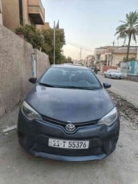 تويوتا كورلا مديل ٢٠١٥ السعر ١١٥ وبيها مجال عند المعاينة السيارة بيها ...