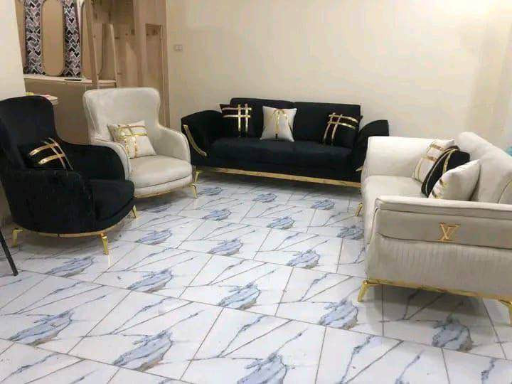 عرض لمدة  اسبوع 😍😍

موديل شانيل 

تخم شغل عراقي موديل تركي عشر مقاعد خمس قطع   قنفتين ثلاثي وقنفه ثنائيه وكراسي عدد 2اضافه  كوشات هديه عدد 10

أنتبااااه إلى لأسعار 
ال١٠ مقعد 700 
ال٩ مقعد  670 
ال٨ مقعد  600 
ال٧مقعد  550
ال٦مقعد.  500
ال٥مقعد 440الف
خمس قطع اثنين كبيرة ثلاثيه وحده وسط ثنائية و كرسيين مع كوشات عدد 6
جميع الالوان متوفره
توصيل داخل بغداد مجاني 
اطراف 15
ويوجد توصيل للمحافظات 

القاعدة خشب كله بلوك 18مل
القماش چگور قديفه ثكيل او حسب الطلب متوفر انواع الاقمشه 
الاسفنج مميز اول مضغوط علو الاسفج 7سم 

❇️قياسات القنفات ❇️
190سم  القنفه الكبيرة ام ثلاث مقاعد 
150 سم القنفه الوسط ام مقعدين 
75 سم  الكرسي

العمق الكلي للتخم  75 سم عرض المقعد الصافي60
ضمان حقيقي للامانه 5سنوات 

❌❌❌لا تدفع المبلغ اذا  اجاك يختلف عن الصورة❌❌❌

للحجز ارسل
 الصورة 
والاسم 
ورقمين موبايل
والعنوان
على الخاص
الي يريد طبله سعرها 50

اذا قماش وتر برو فرق 50الف

التوصيل سريع

عيوني قياس الديوان.استندر  10مقعد  6.امتار ونص    واذا عل مقاعد يحسب حاله حاله التخم النجف, العراق


**إذا كنت صاحب هذا الإعلان وتريد حذفه لأي سبب، رجاءا أرسل رسالة إلى الدعم الفني**