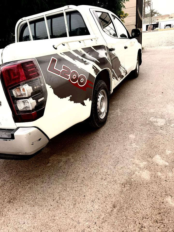 ميسبوشي L200 
2023الموديل 
وارد كويت 
رقم بغداد جديد 
مكان السياره بغداد 
السعر ١٥٥ ورقه
السياره بيهه طخه بلبجم بدون دواخل 
للاتصال ***********
