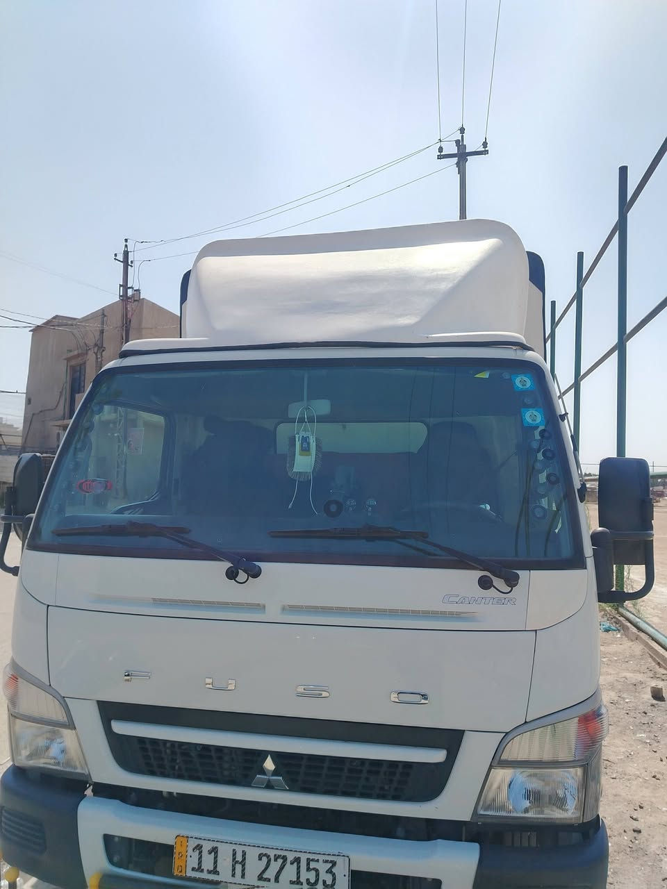 كنتر موديل ٢٣ ماشي ١١٠ تاير خلفي محور بيها طخه صغيره يم الباب مسويها شغل درجه اولى مال جناي السياره بسمي العنوان بغداد الحريه شارع المخازن رقم بغداد *********** السعر ٢٦٥
