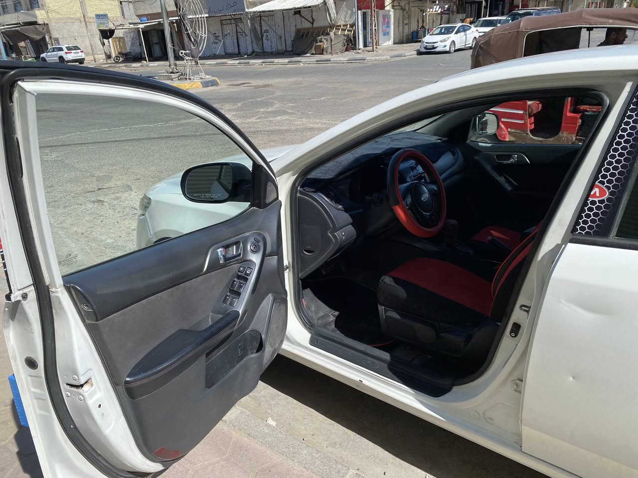 سيراتو 2013 رقم اربيل / هزة كاملة وسنوية لل 2027 وكالة او تحويل ..
المواصفات : 

رادار امامي 
تحكم ستيرن جهتين 
مري كهرباء 
كير 6 نمر المرغوب 
محرك 1600 دوش 
اربعه ويلكب 
اربعه جام كهرباء
منفذ :Usb - Aux 
دوشمة جديدة لونين 
ارضيات جديدة لونين 
———————————
السونار مرفق بالمنشور 

السعر 95 وبيها مجال 

العنوان كربلاء المقدسة حي العامل 

***********

واتساب فقط
