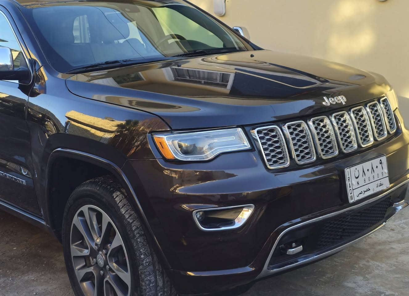 السلام عليكم 
جيب ٢٠١٧ اوفر لاند محرك ٣٦٠٠
بانوراما 
جكات 
فورويل 
خزن ميموري
غرفة بيجي
شفتات استيرن + تدفئة استيرن
دشبول جلد اخياط
كشنات تدفئة وتبريد وكهرباء والخلفي تدفئة 
مري رادار قلاب مع البك وشفط وتعتيم وهيتر أعلى مراية بالجيب
صندوق كهرباء 
لون مميز زيتوني /جوزي غير محدد
رقم مميز بغداد 
بيهة حادثهة عدا الشاصي واللغود مكفول بنيد مبدل ومصبوغ وجاملغ مصبوغ وبارد بالباب الخلفي وشخط بالقمارة مال تحميل ممصلح 
السعر ٢٣٠٠٠ الف وبيهة مجال 
*********** بغداد
