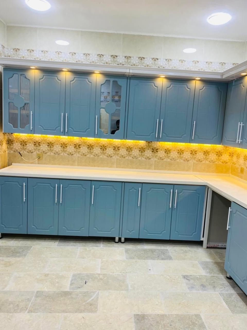 احدى اعمالنا السابقه 
مزيج بين الامنيوم والHDF العالي الجوده 
اسعرنا تنافسيه ثابته 
سعر المتر داخل المنيوم خارج HDF 
سعر المتر الارضي 185الف 
سعر المتر ملحق 185الف 
المتر المرمر صناعي 110الف 
الكوارتز طبيعي 160الف 

سعر المتر داخل خارج المنيوم محشه بلخشب للقوه والمتانه 
سعر المتر الارضي 150الف 
سعر المتر الملحق 150الف 
سعر المتر مرمر صناعي 110الف 
هديه سله مواعين +يله منضفات مقدمه من المعمل


**إذا كنت صاحب هذا الإعلان وتريد حذفه لأي سبب، رجاءا أرسل رسالة إلى الدعم الفني**