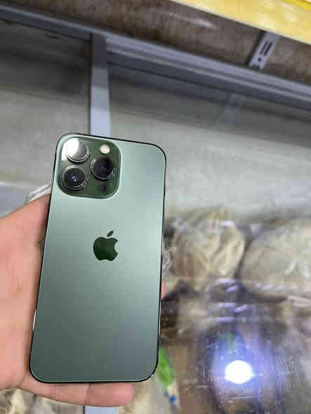 ايفون 13 برو وليسه برو ماكس 
بطاريه 83 حقيقي 
شرط ما يعبر هوا 
جهاز شرط نورمان وما ابدل بي شي 
ذاكره 256
تك سيم 
شرط جلخ ما بي نضافه 100\100
السعر 625
موصل ايسر
***********
