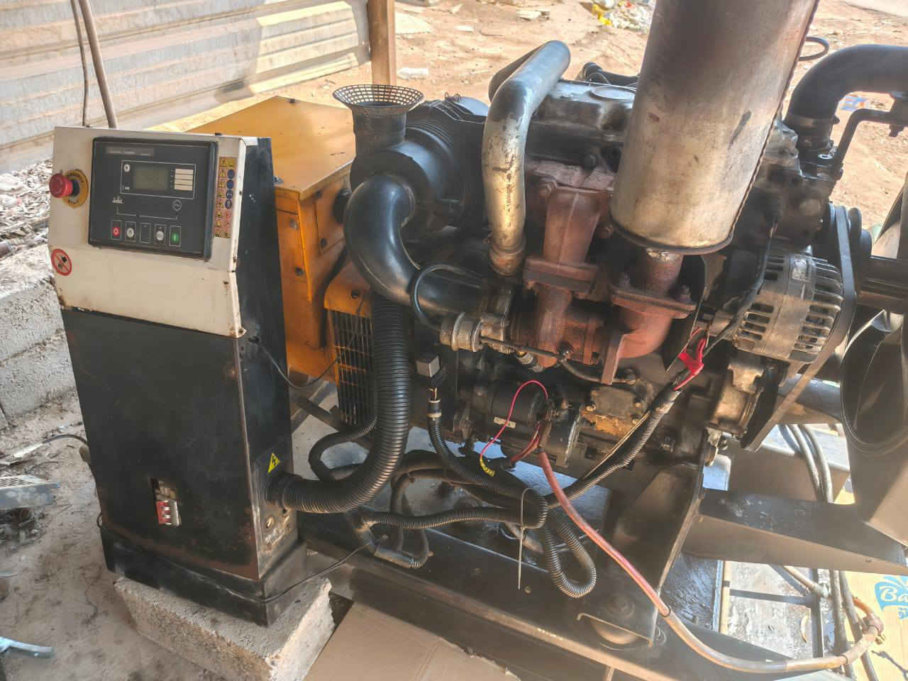 السلام عليكم 
للبيع مولد بيركنز 45 كيفي 3 بستم سوبر مولد جاهز مستخدم قليل 
مكانه بغداد 
سعر 35 وبي مجال 
***********
