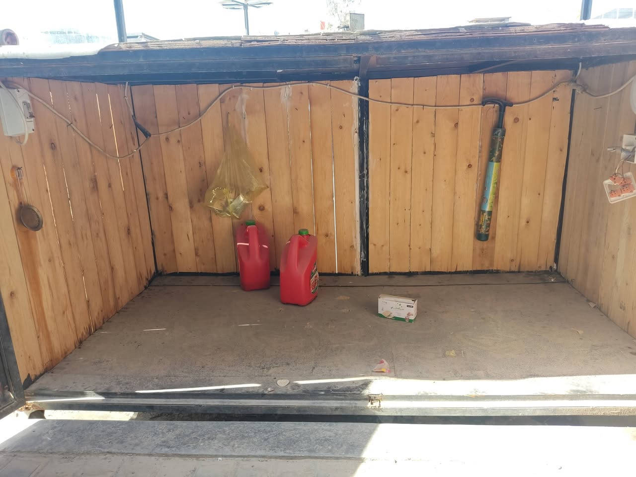 سلام عليكم بسطيه للبيع المكان البصره السعر 500 
***********
