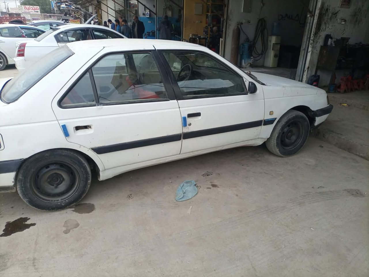 بيجو 405 موديل 2010 محرك بي بخار رقم السياره كربلاء سعر مناسب المكان سياره بابل رقم  ***********
