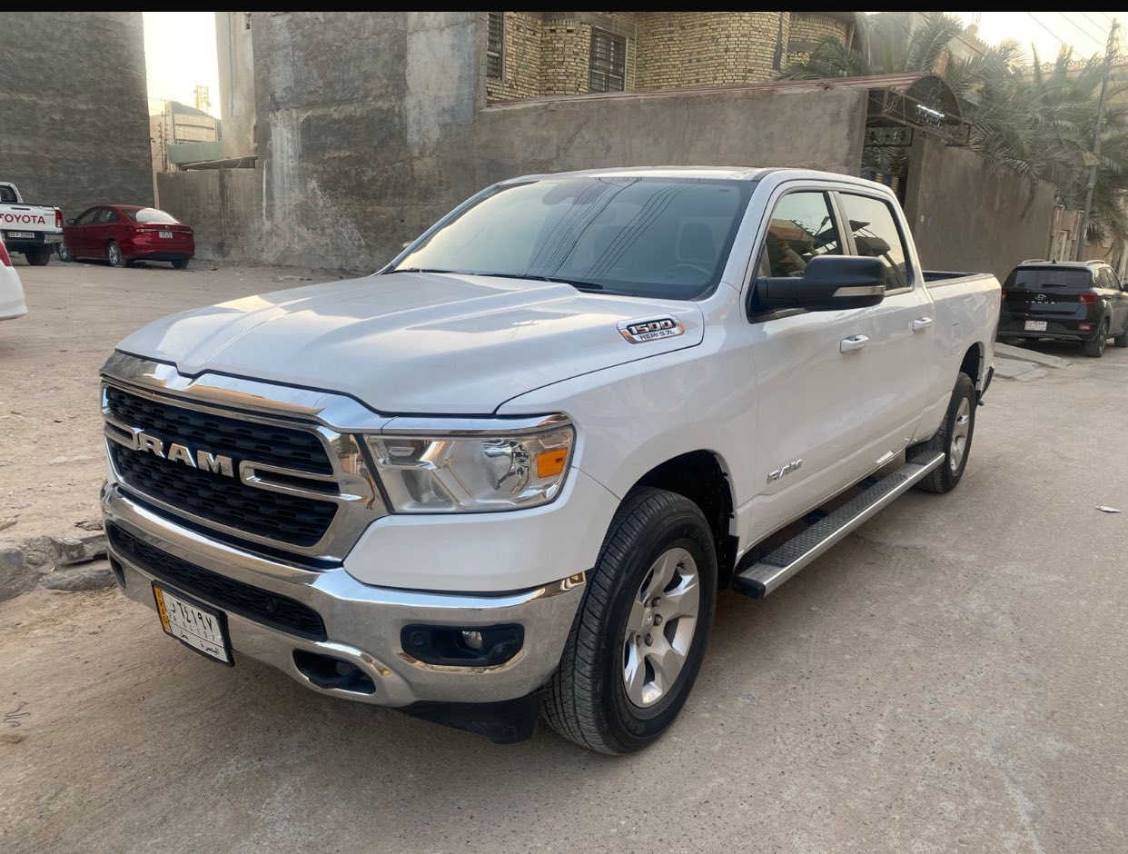 للبيع 🚘
Ram 1500 Big Horn اللون ابيض 
▪️باب طويل بدي طويل 
▪️ موديل 2022
▪️ فحص وارد أمريكي
▪️ ضربة جانبية فقط بجم كبس
▪️ محرك 8 سلندر 5.7 HEMI
▪️ دبل (فور ويل)
▪️ منظومة غاز مركبة جديد فقط تفويلتين منظومه ايطاليه 
▪️ الممشى: 81 ألف مايل
▪️كشن السايق كهرباء
▪️تبريد بلاد امامي خلفي 
▪️شاشه وسطيه car play 
▪️سايد بريك دكمه كهرباء
▪️رادار امامي وتحذير من التصادم 
▪️تخم تاير جديد 
▪️باتري جديد 
▪️السيارة نظيفة واستعمال يومي، جاهزة 
للفحص والمعاينة.
▪️ السعر: 24,500$ قابل للتفاوض البسيط
للاستفسار مراسلة الخاص أو الاتصال 📞
***********
العنوان : البصره - طويسه
