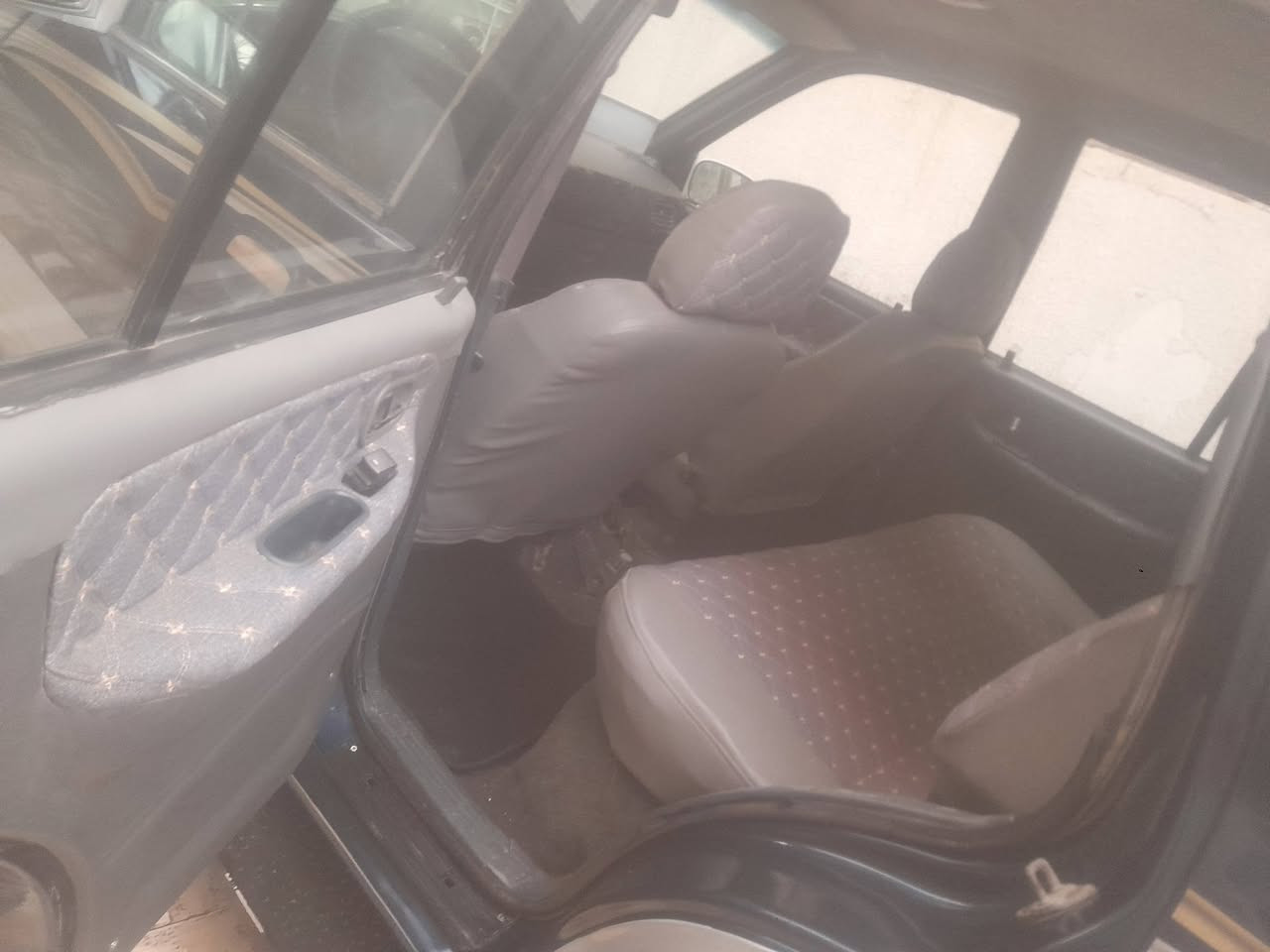 كيه سبورتج موديل ٩٣ سياره جاهزه تخم تاير كهربايات شغاله صدر كله بدل جديد من عده دبلات سنويه ل28 مكينه كير ياباني سياره جاهزه مكان بغداد حي أور  تبريد منضومته كامله بس مي يشتغل سياره خير من الله ‎*********** سعر ٤٨ مصبوغه للجماليه
